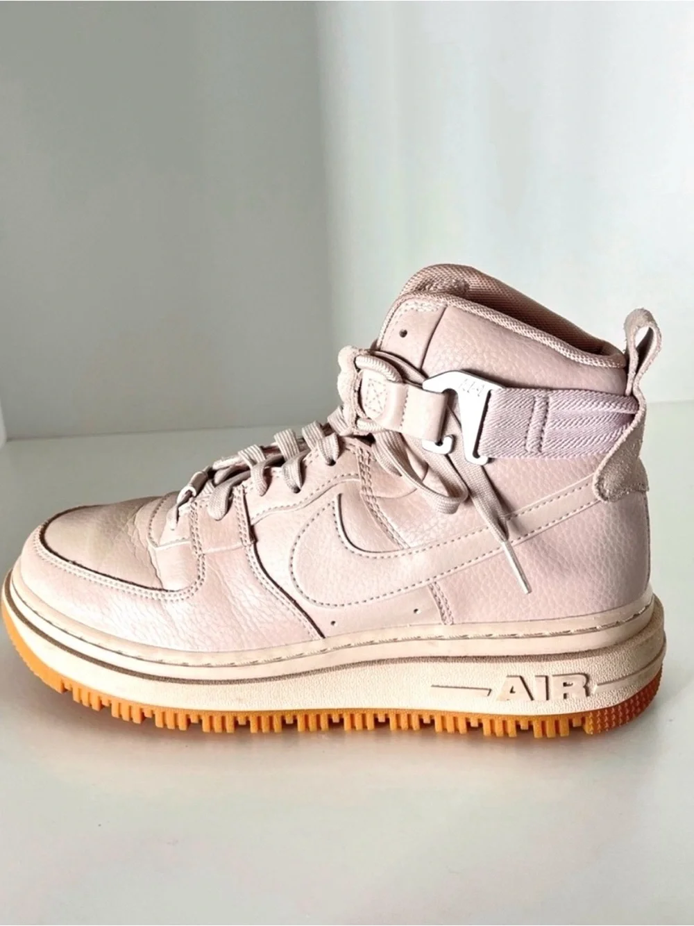 Nike Air Force 1 High Utility 2.0 Arctic Pink Gum Sneaker Boots Women's 8.5